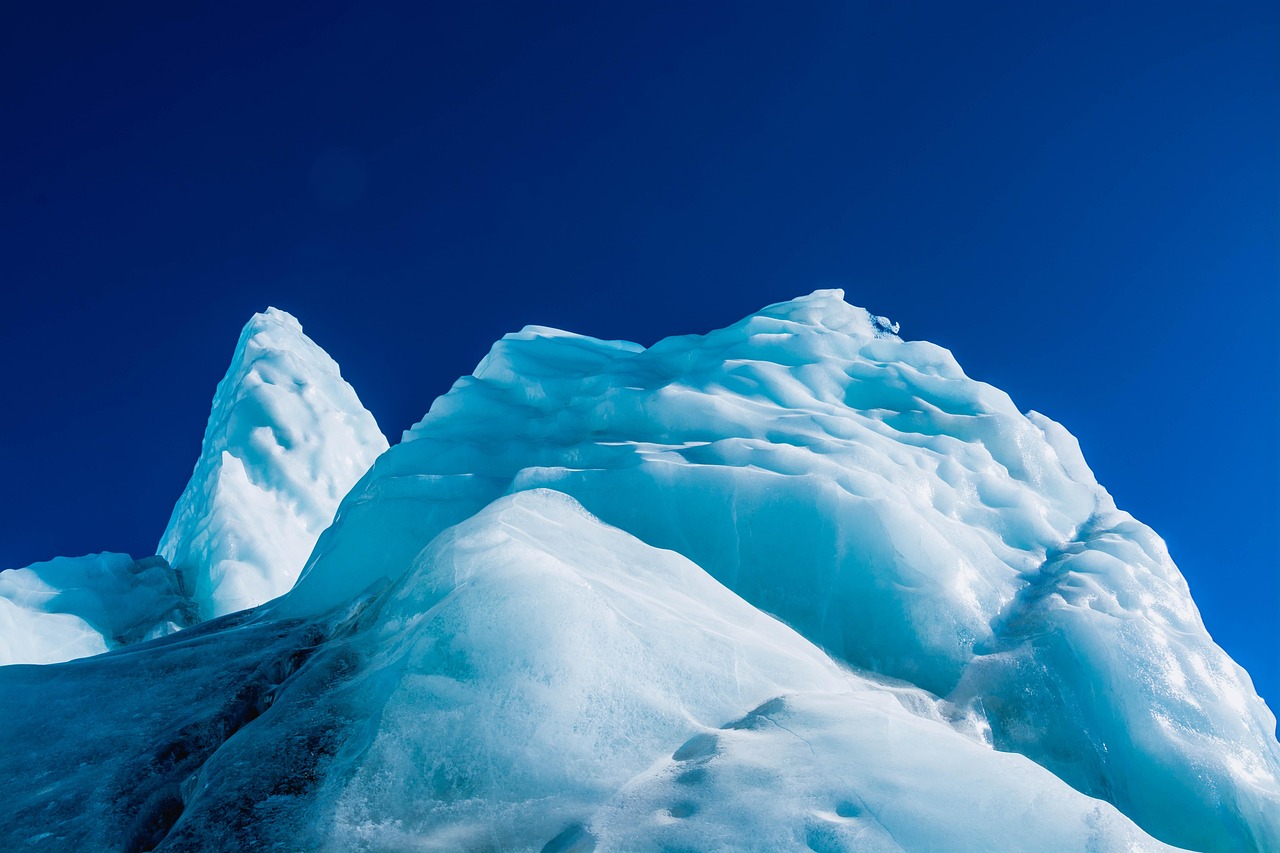 如何解决技术支持制造商达到游戏源代码的问题？