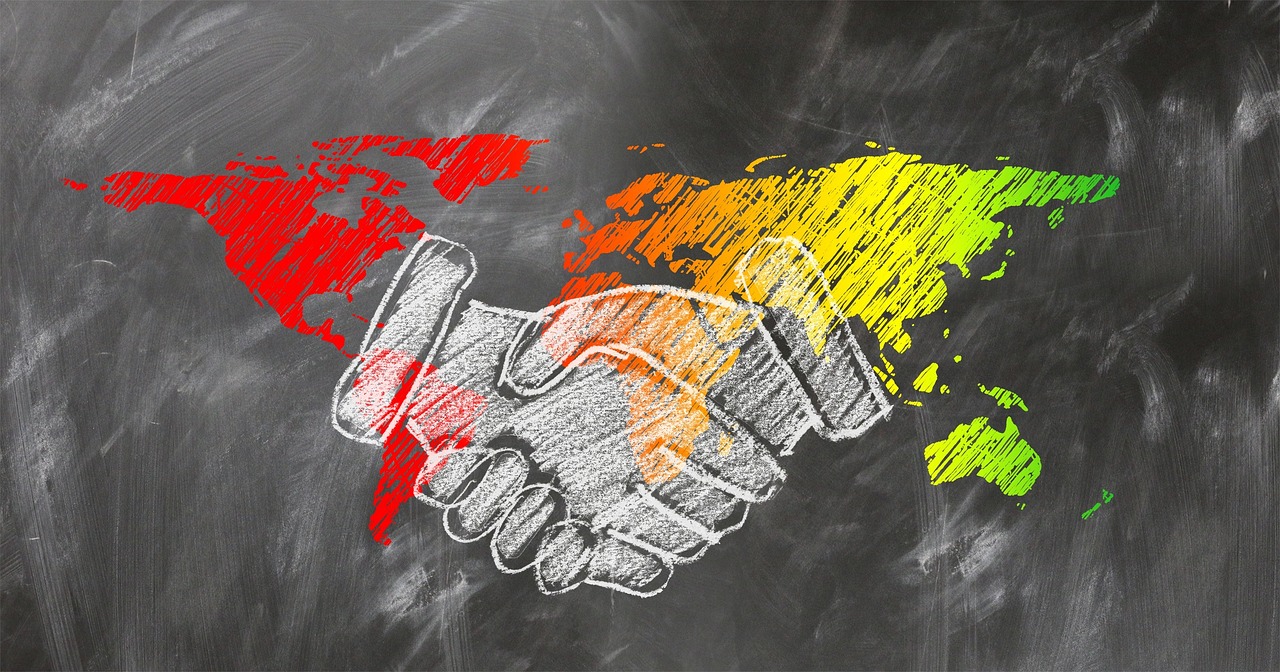 西部数码实名账号：利用短信提高企业的效益